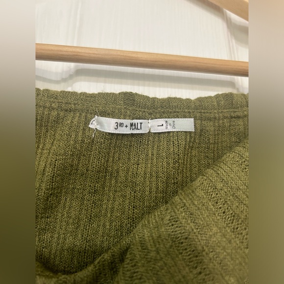 2/$20 Off the shoulder Woman’s Green Dress - Picture 4 of 4